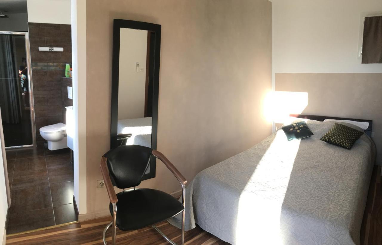 Casa Basgiu, Chambres Avec Balcon Et Table D'Hotes Zilia Dış mekan fotoğraf