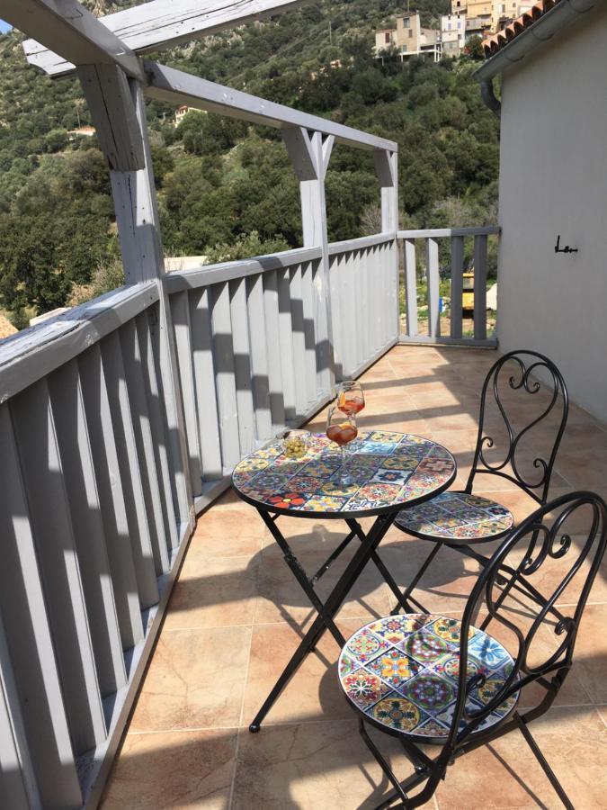 Casa Basgiu, Chambres Avec Balcon Et Table D'Hotes Zilia Dış mekan fotoğraf